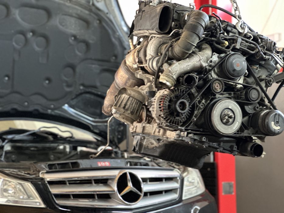 Двигун,двигатель,мотор 2.2CDI OM651 Mercedes W212 W204 Sprinter Vito