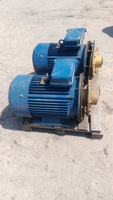 Електродвигун 30 кВт 1000 об новий в роботі небув 4аму200l6 380-660 в