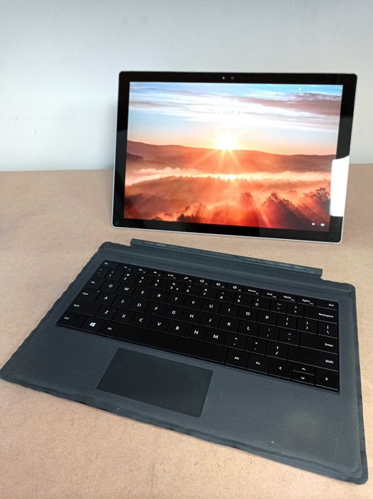 Microsoft Surface Pro 4 1724 i5 8GB RAM 256SSD Win11 bez dotyku