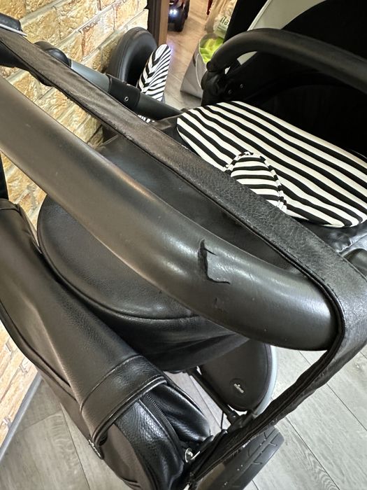 Дитяча коляска 3 в 1