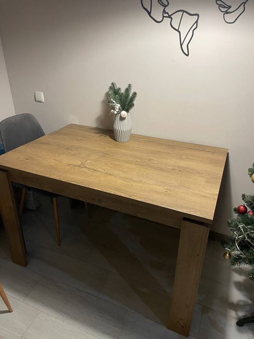 Стіл обідній JYSK