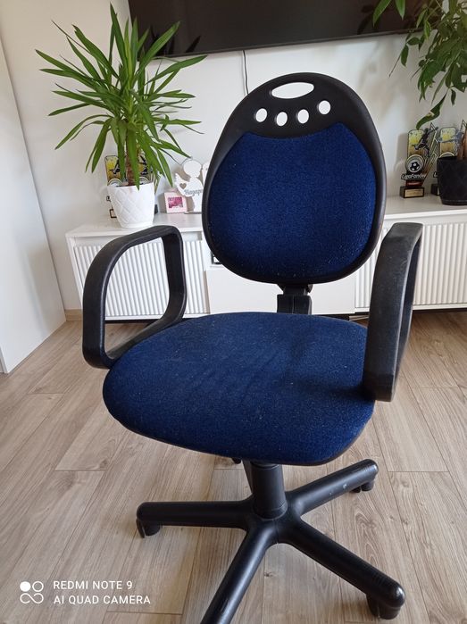 Fotel komputerowy