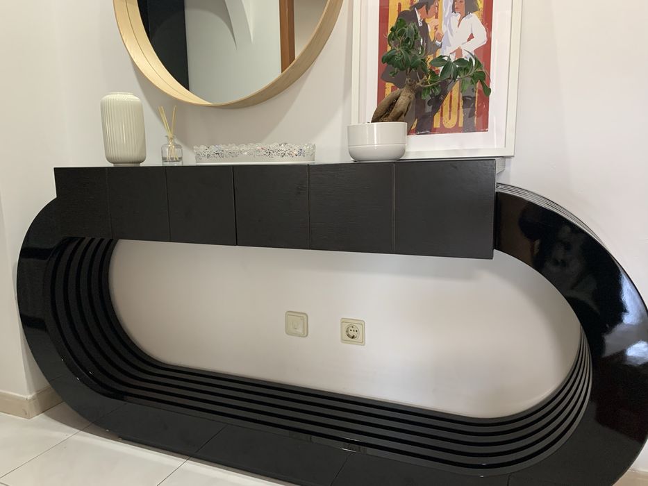 Móvel aparador wengé e preto