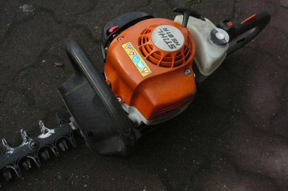 Nożyce do żywopłotu spalinowe Stihl HS 81 R prowadnica 70 cm sekator