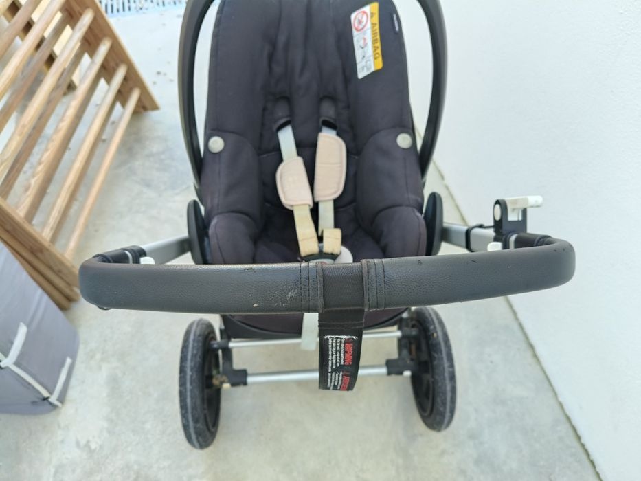 Carrinho bebé Bugaboo + Ovo peeble plus