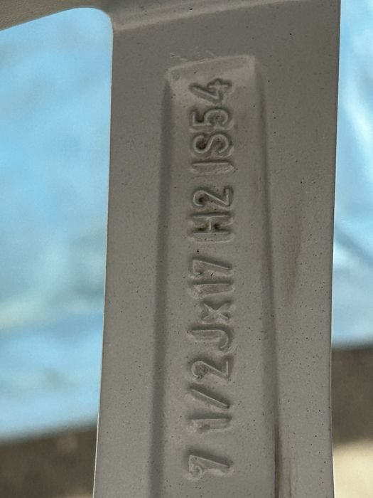 216 Felgi Aluminiowe AUDI R 17 5x112 otwór 66,6 Bardzo Ładne