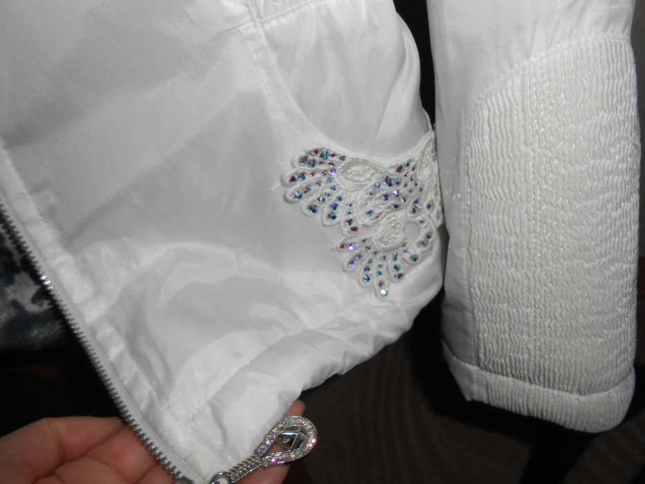 Курточка жіноча демісезонна б/в