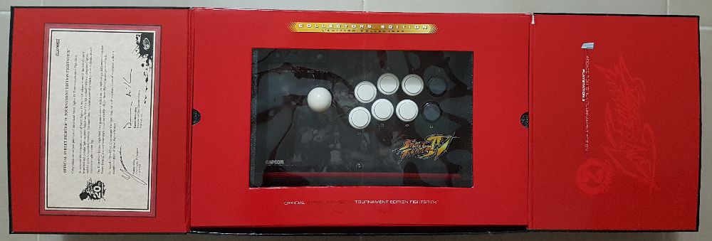 Mad Catz Official Street Fighter IV Arcade FightStick (PS3)