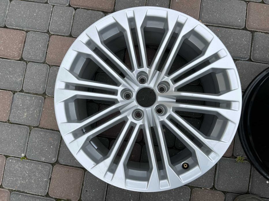 Оригінальний диск AUDI R19 5/112