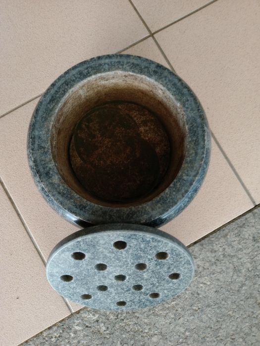 Floreira para cemitério
