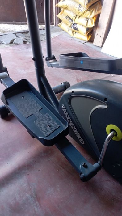 Тренажер в гарноум стані