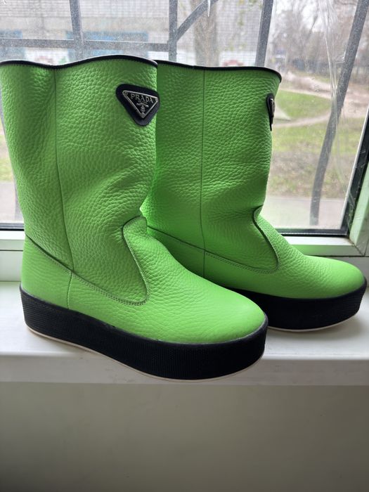 Натуральні жіночі чоботи