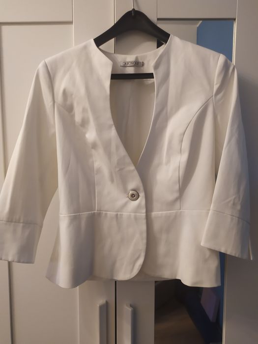 Biały żakiet rozmiar 38