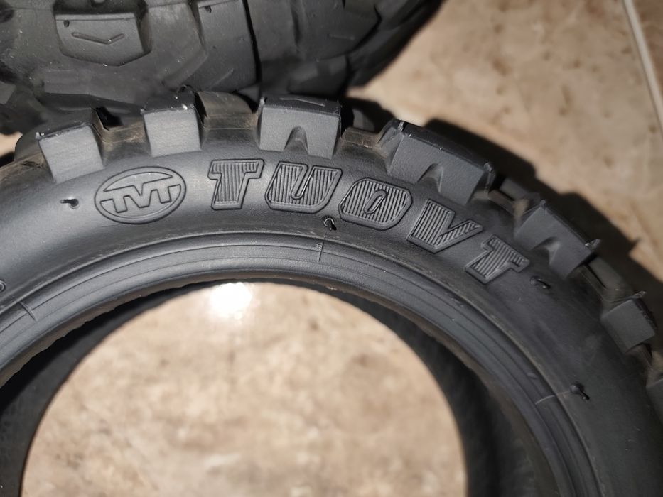 Pneus Tuovt     100/65-6.5