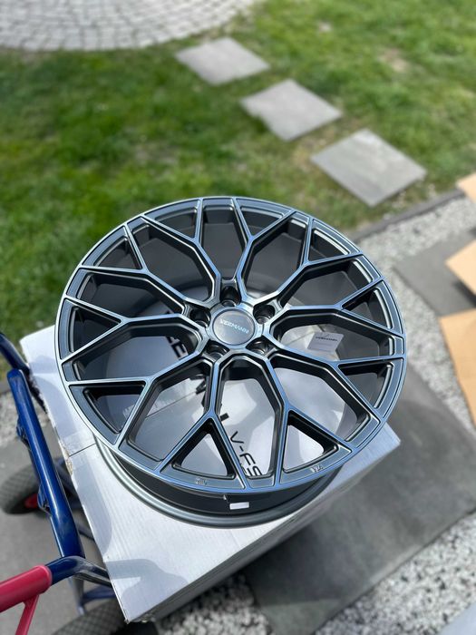 Felgi Aluminiowe 19 VEEMANN V-FS66 x Audi Skoda Seat Volkswagen 5x112 ET42 Grafit + Poler