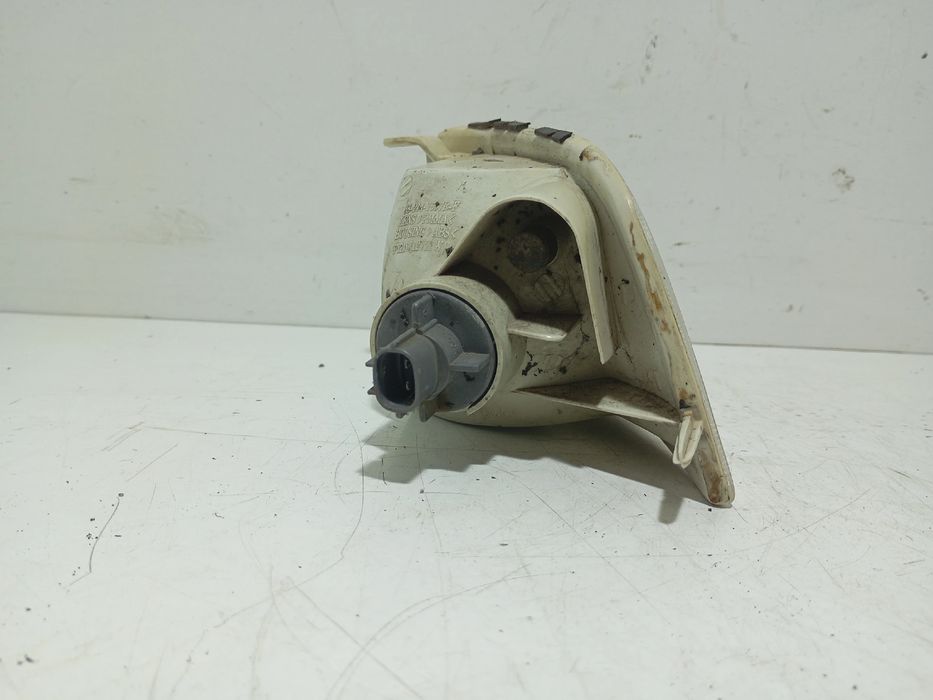 Pisca frente direito MITSUBISHI Lancer VI Sedan (CJ_, CP_)