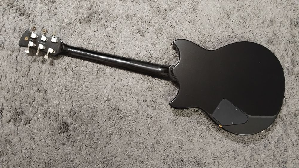 Gitara yamaha revstar