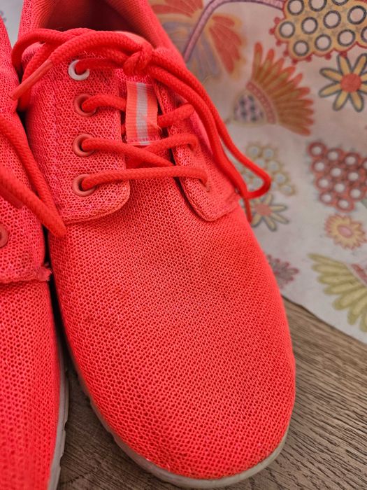 Buty sportowe damskie 38