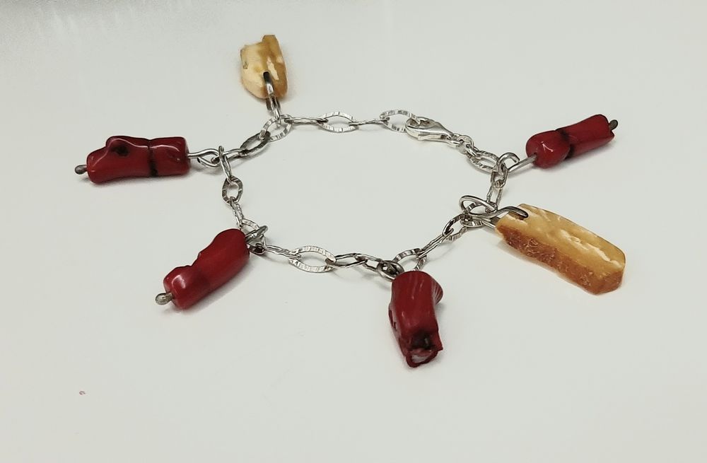 Nowa Srebrną bransoletka z naturalnym koralowcem i mlecznym bursztynem