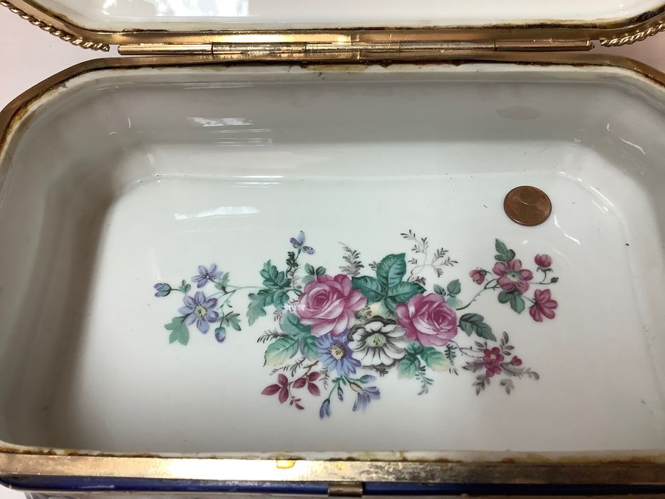 COFRE PARA JÓIAS EM PORCELANA