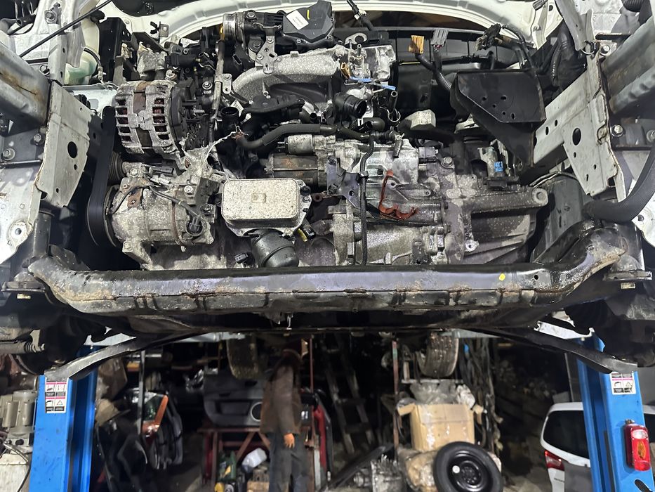 Передній підрамник подрамник Nissan X-Trail T32 Rogue 1.6 DCI 14-21