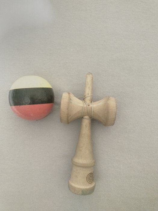 Drewniana Kendama