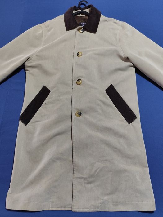 Gabardina Gant beje e castanha