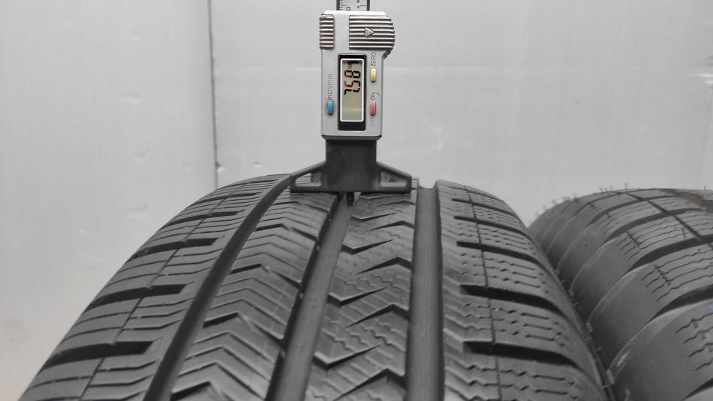 Шини 215/70R16.  Vredestein 95% Нідерланди. Всесезонні