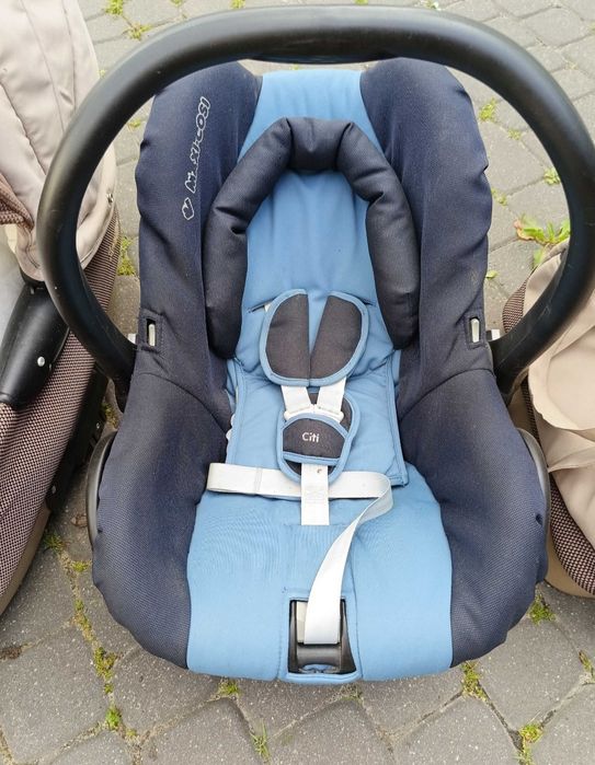 Продам Коляску 3 в 1