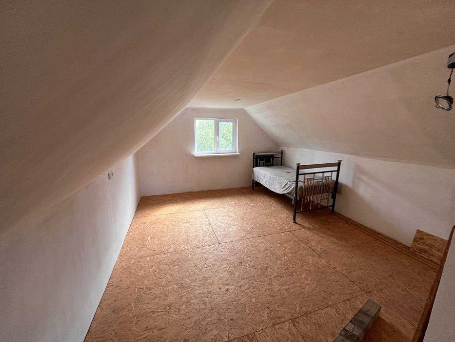 Продам будинок у затишному місці з власним садом