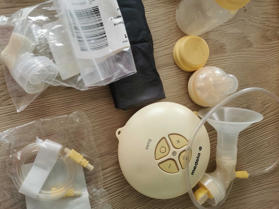 Medela Swing bomba extratora eletrica + biberão (2) e tetina Calma