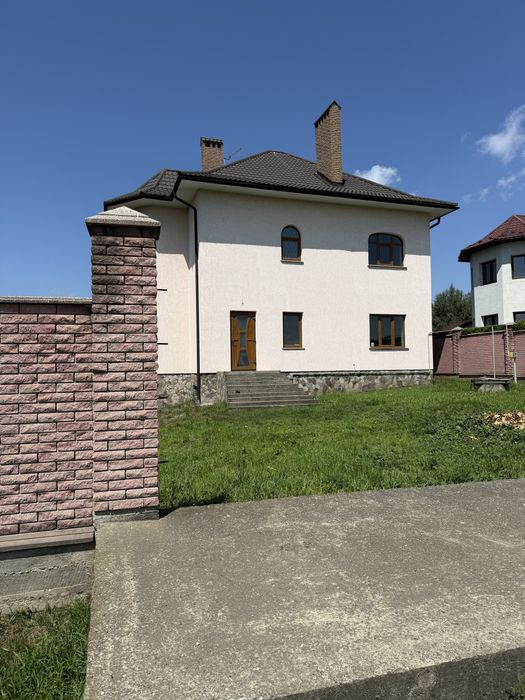 Продається 5кімнатний будинок В Кучурів вул В Великого