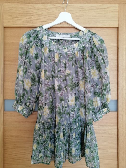 Elegancka bluzka damska w rozmiarze 38M duże