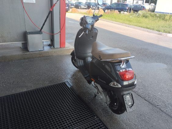 Skuter vespa 50 2T