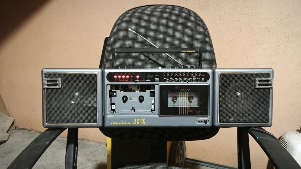 Grundig магнітола касетна