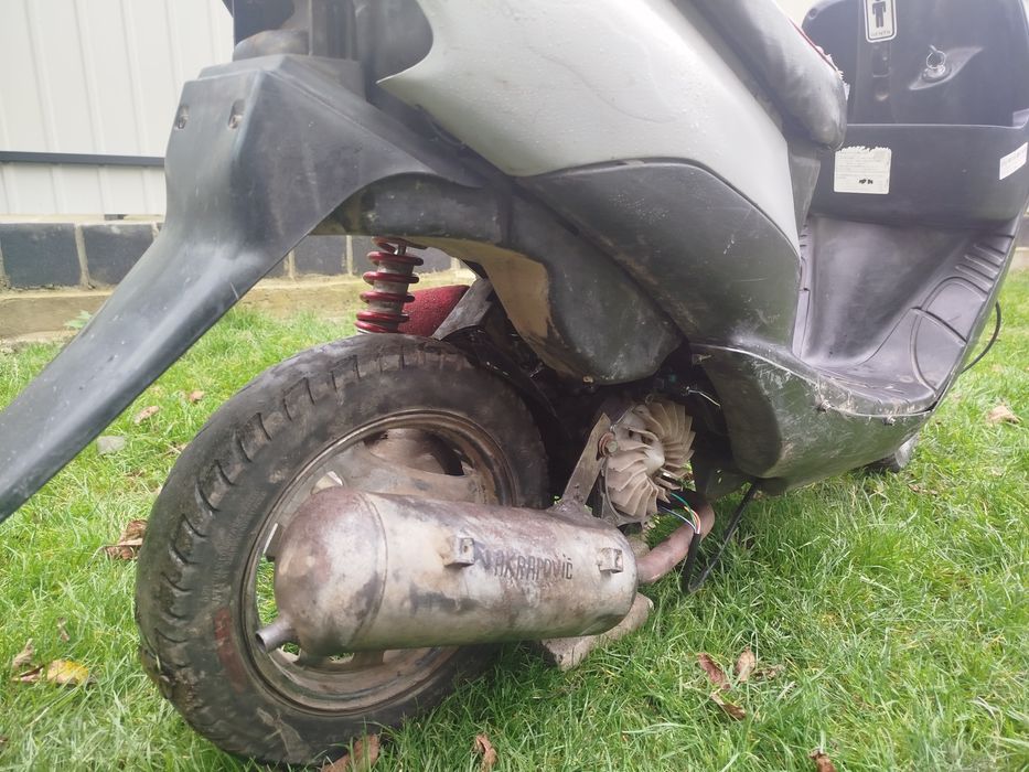 Сузукі летс 2 в хорошому стані ХТО КУПИТЬ ПОДАРЮ ШОКОЛАДКУ