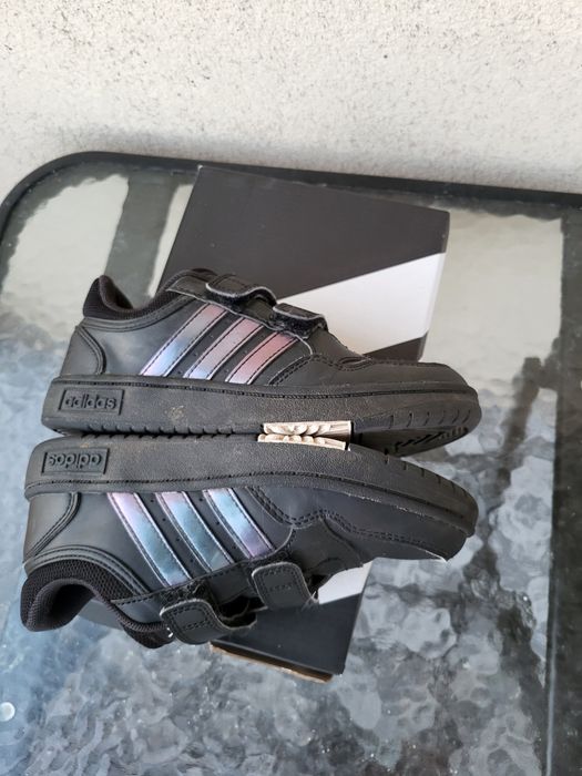 Adidas Hoops dziewczynka chłopiec unisex rozm  32 holo