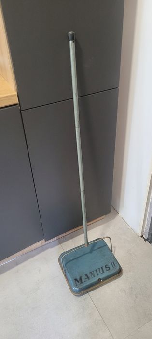 Ręczny odkurzacz Maniuś unikat