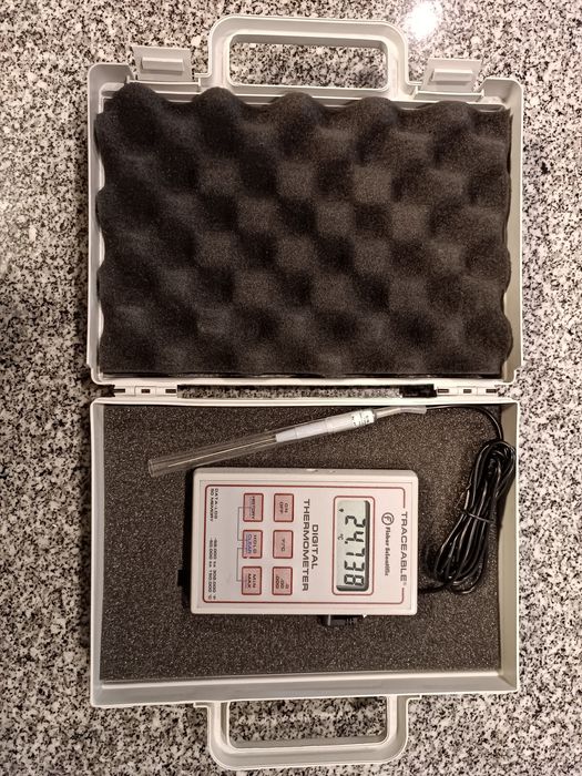 Termómetro digital  traceable 4000