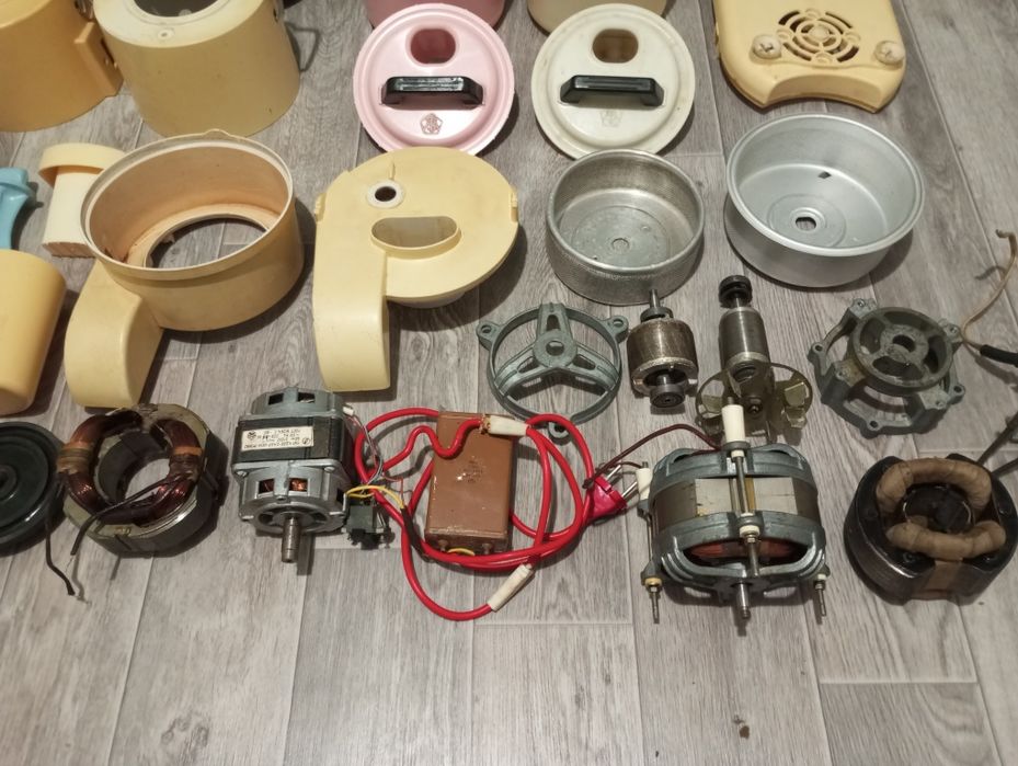 Запчасти соковыжималки росинка