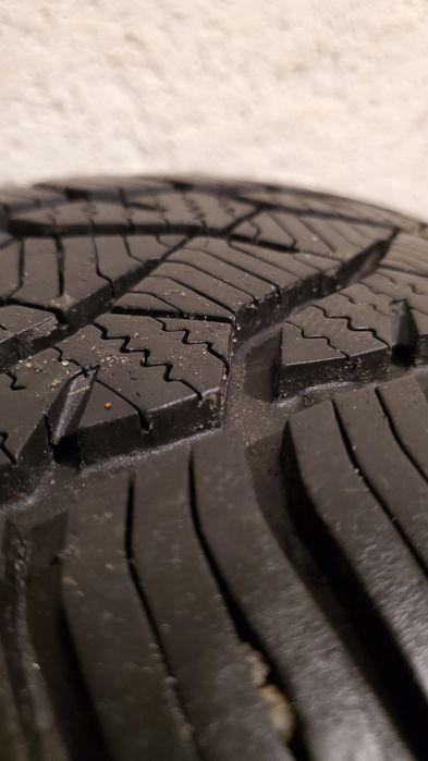 Barum Quartaris 5 205/55/16, komplet 4 sztuki 2x7,5-8mm, 2x5-6mm