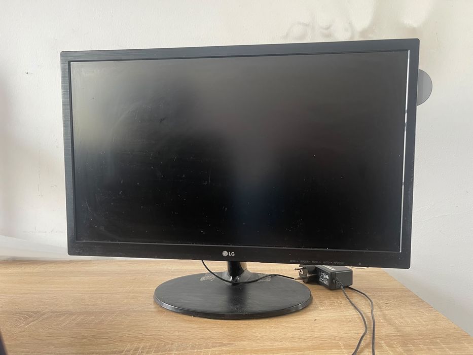 Monitor LG 24" LED Full HD