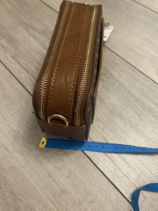 Guess torebka damska piekna nowa przez ramie