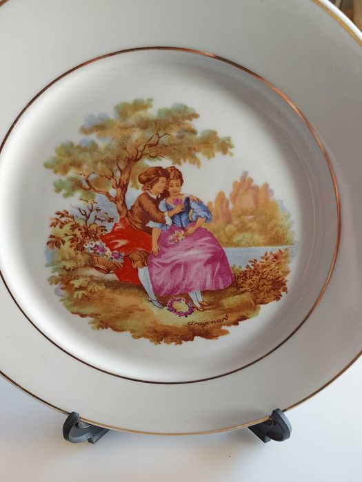 Prato de PORCELANA Portuguesa, com Cena de Fragonard