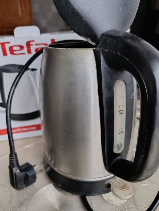 Чайник Tefal KI270D30 б/у