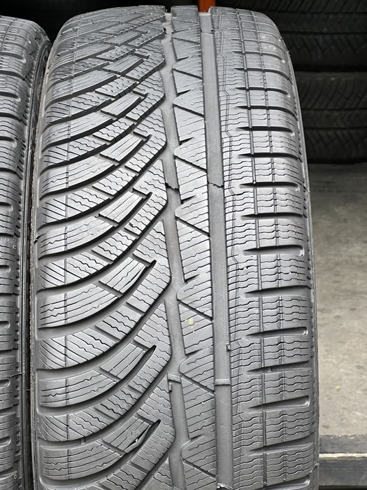 Шины зимние 2шт 225/45/R18 Michelin Pilot Alpin4