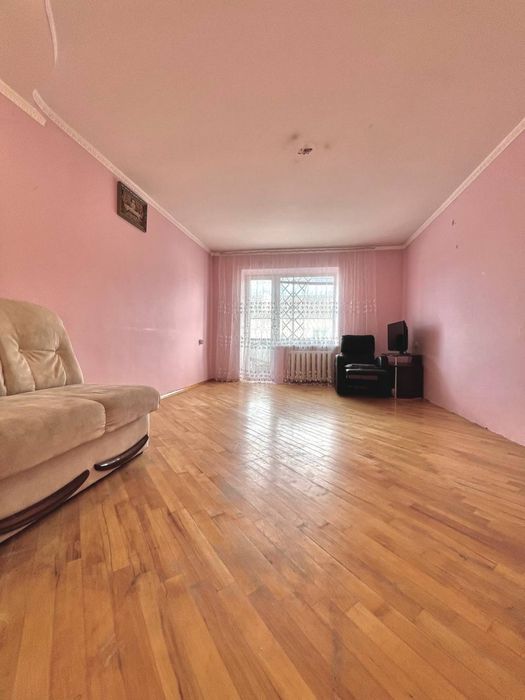 Продаж 3-кімнатної квартири 76 м² + горище, Пустомити, 2 / 2 поверх