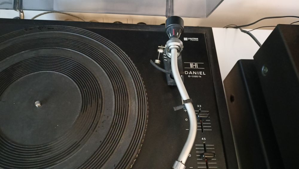 Gramofon Daniel G-1100fs