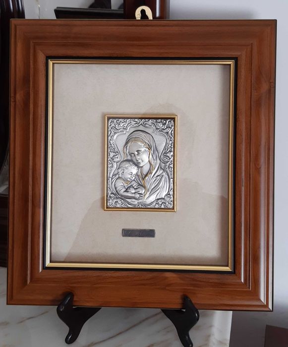 Quadro “La Mida” moldura em madeira com cercadura em dourado, centro com relevo em Prata. Certificado de Garantia