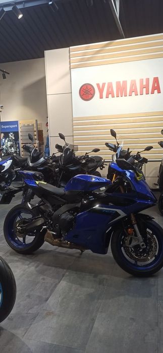 Yamaha YZF Yamaha YZF-R9 motocykl demonstracyjny
